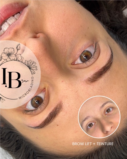 Brow lift avec teinture hybride : sourcils disciplinés et intensifiés, le regard structuré, avant en médaillon.